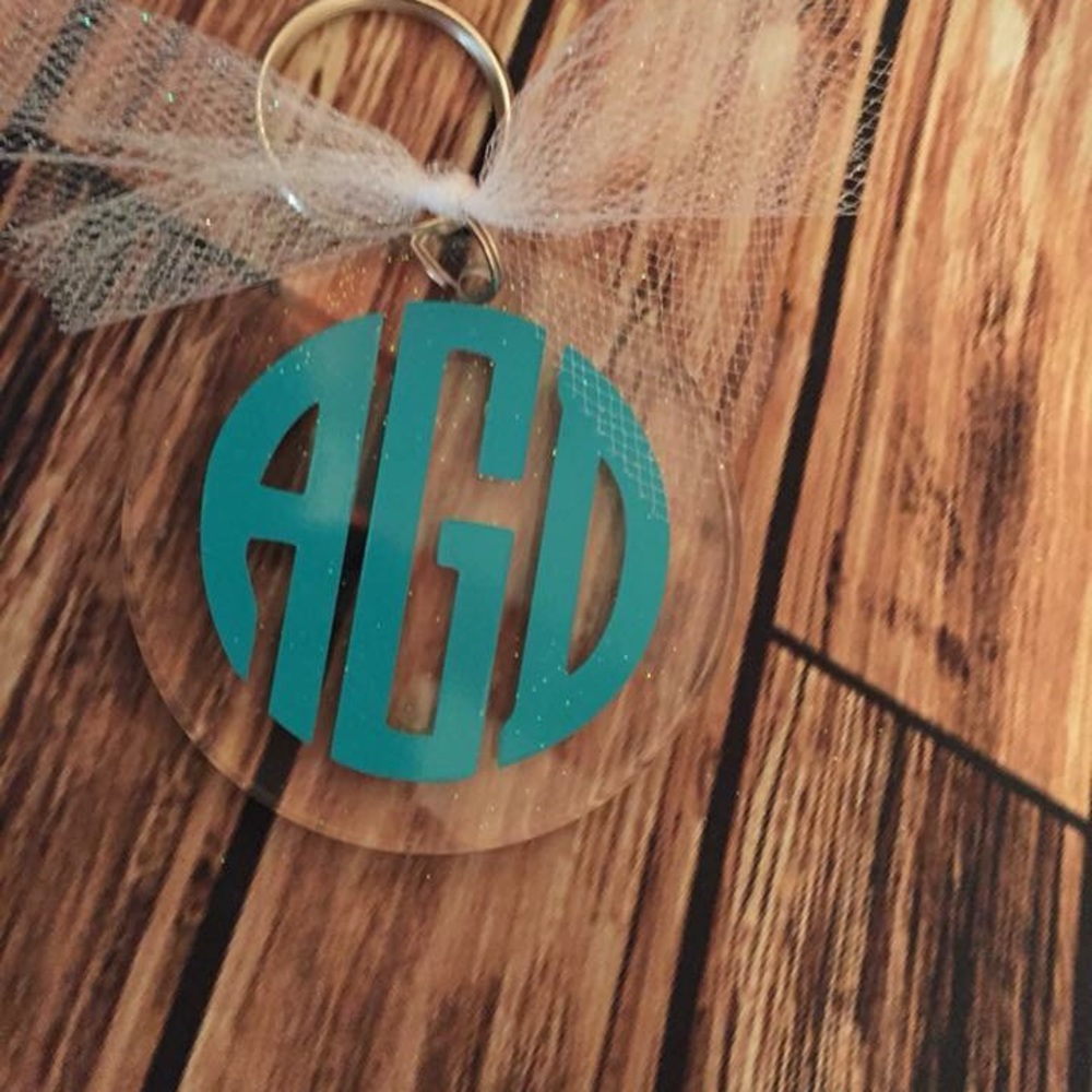 Monogram items - Picture 2 of 3